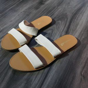 Shoe Dazzle Size 9 Sandals